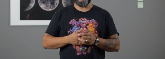 This Is the Right Way to Approach Customers!