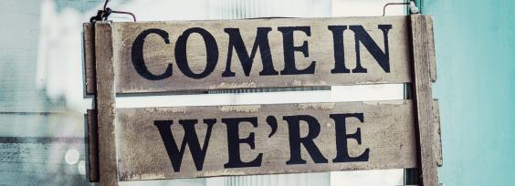 Top Live Chat Welcome Message Ideas to Boost Customer Engagement